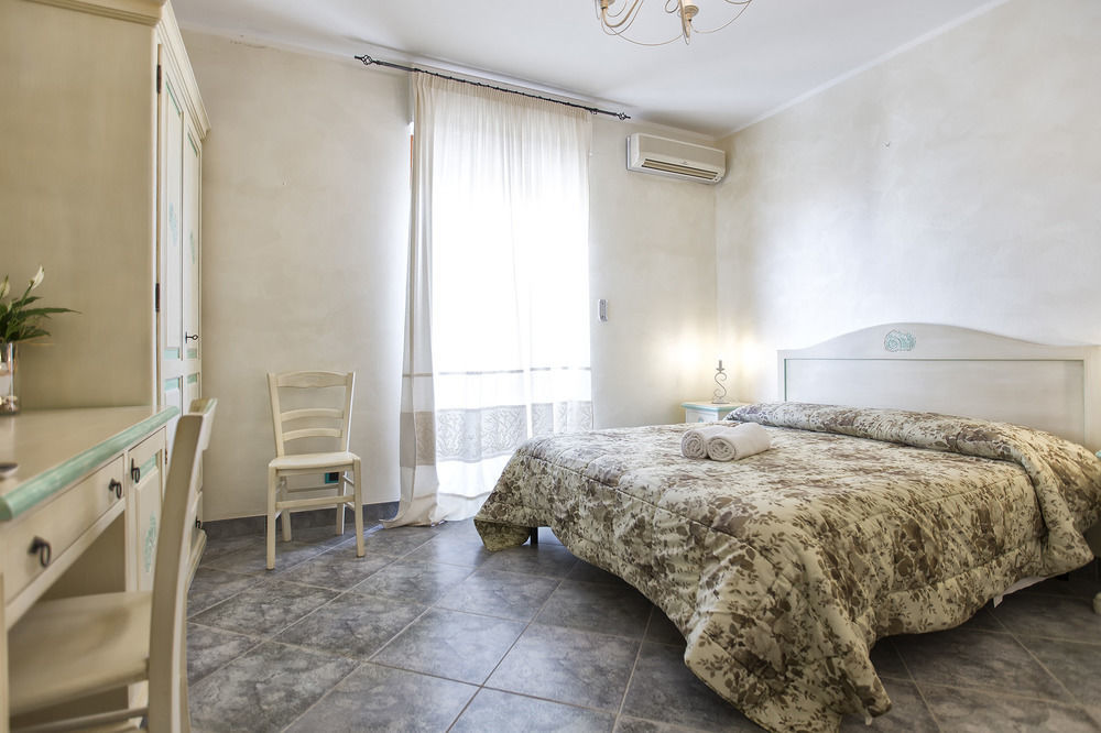 Morpheo Rooms Альгеро Экстерьер фото