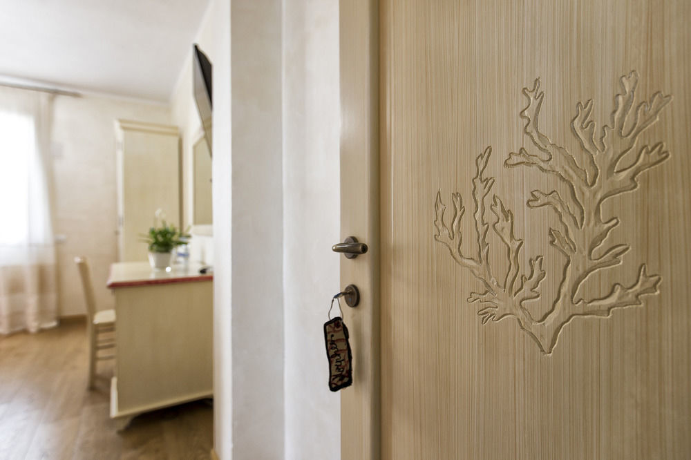 Morpheo Rooms Альгеро Экстерьер фото